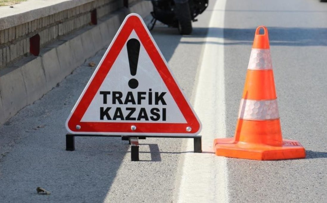 Ankara'da kamyonet 11 araca çarptı