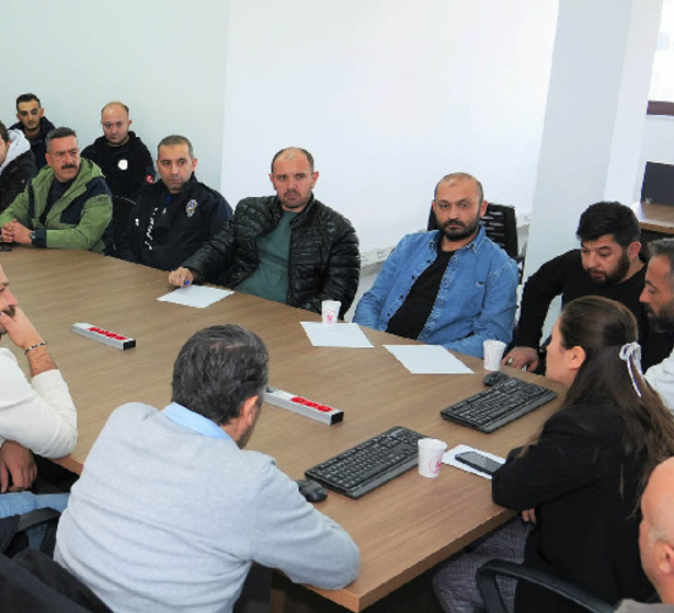 Keçiören Belediyesi afet gönüllüsü olmak isteyenlerle ilk toplantısını yaptı