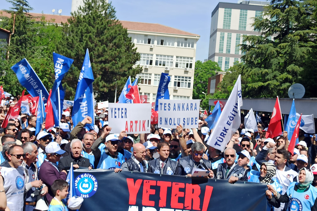 Ankara'da Protestolar Devam Ediyor! Öğretmenler İş Bırakma Eyleminde